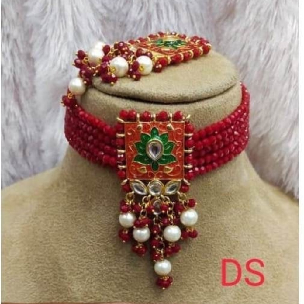 Kundan Choker Necklace Earring and Maang Tika Set